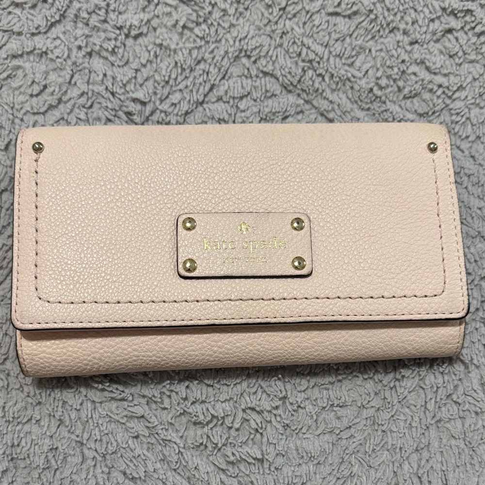 Kate Spade Light Pink Wallet